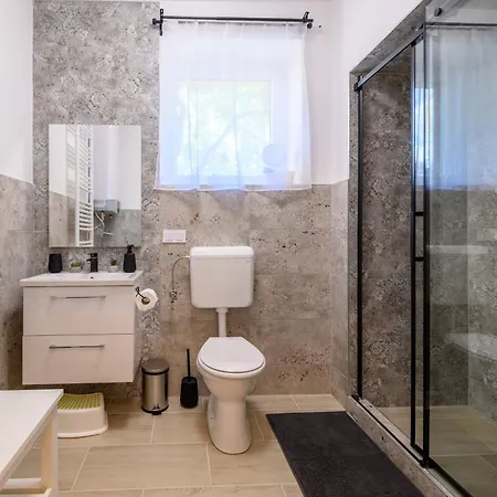Zentrea Apartment
